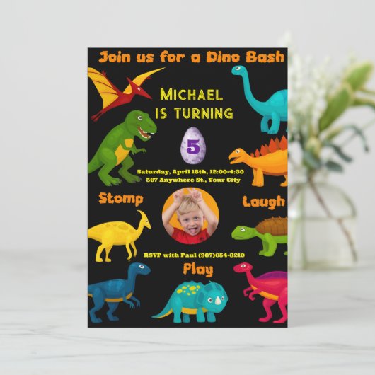 Verschillende soorten kleurrijke dinosaurussen kaart (Staand voorkant)