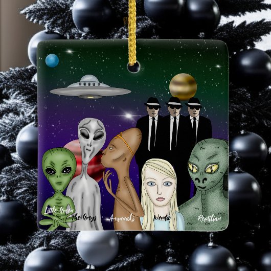 Verschillende uitheemse soorten, UFO, Gepersonalis Keramisch Ornament