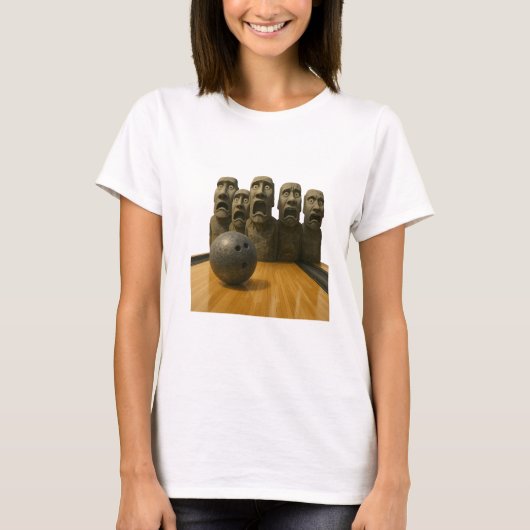 Verschrikkelijke Moai-beelden op een bowlingbaan T-shirt (Voorkant)