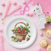 Verse aardbeien in een rieten mand papieren bordje (Feest)