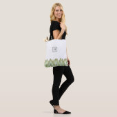 Verse groene Asparagus-monogram Tote Bag (Op model)