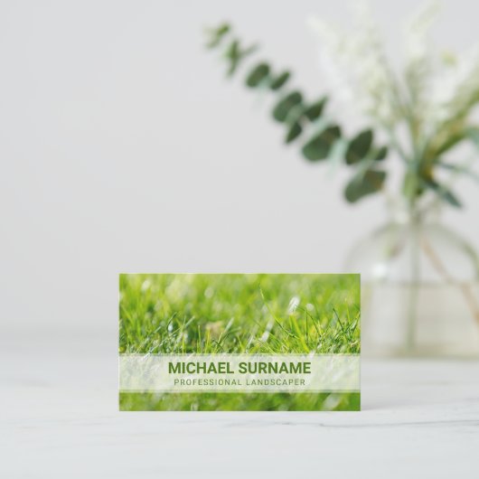 Verse groene gazon maaien service tuinarchitect fo visitekaartje (Staand voorkant)
