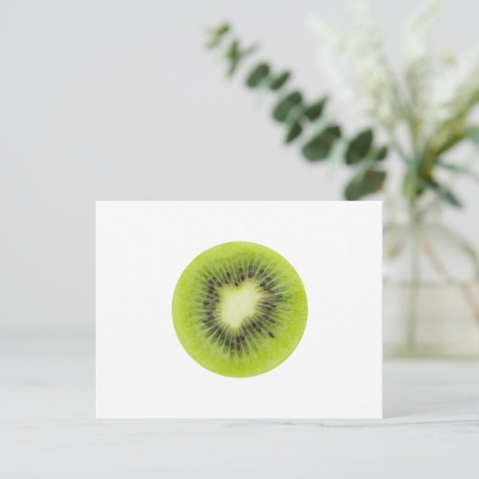 Verse kiwi's. Ronde segmentafsluiting geïsoleerd Briefkaart (Staand voorkant)