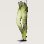 Verse kiwi's. Ronde segmentafsluiting geïsoleerd Leggings (Links)