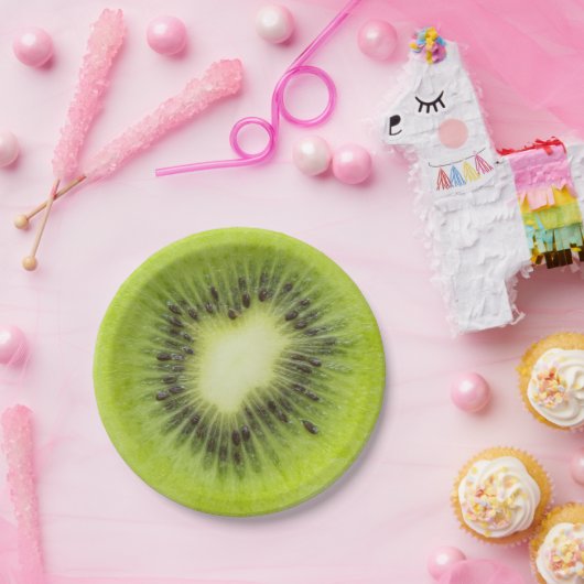 Verse kiwi's. Ronde segmentafsluiting geïsoleerd Papieren Bordje (Feest)