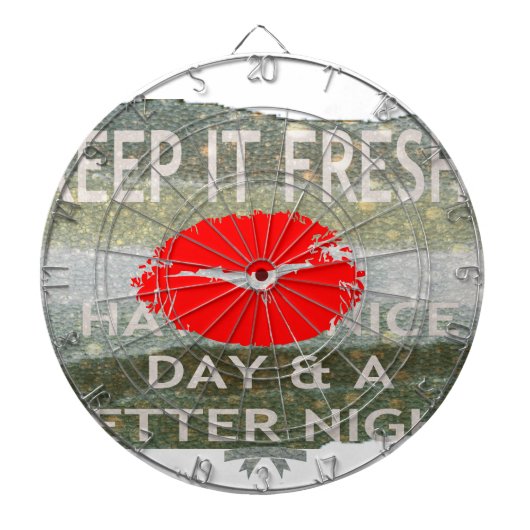 Verse lippen, opwekkende vibes: ‘Keep It Fresh & N Dartbord (Voorkant)