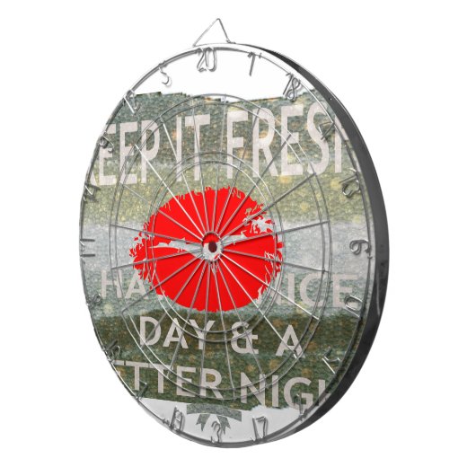 Verse lippen, opwekkende vibes: ‘Keep It Fresh & N Dartbord (Voorkant Rechts)