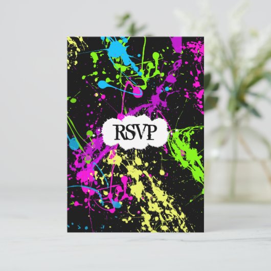 Verse retro Neon Paint Splatter op zwart RSVP Kaartje (Staand voorkant)