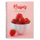 Verse rode aardbeien op roze foto recepten notitieboek (Voorkant)