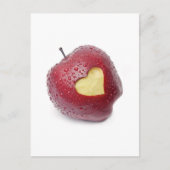 Verse rode appel met een hart gevormd symbool briefkaart (Voorkant)