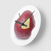 Verse rode appel met een hartvormig symbool ronde klok (Hoek)