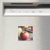 Verse rode appels op tafel, pasteitkruiden magneet (Insitu (Vaatwasser))