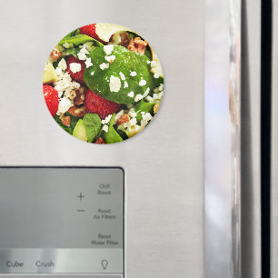 Verse salade met spinazie, avocado en aardbei magneet