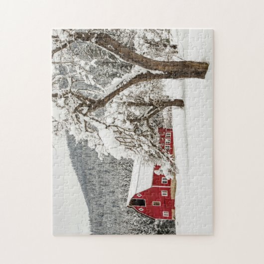 Verse sneeuw op rode schuur legpuzzel (Verticaal)