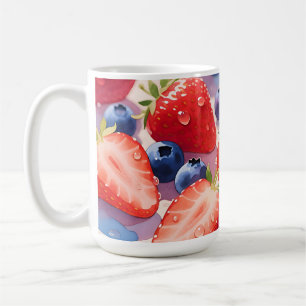 Verse uitbarsting van aardbei en bosbes koffiemok