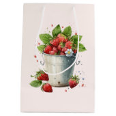 Verse verse aardbeien in een emmer medium cadeauzakje (Achterkant)
