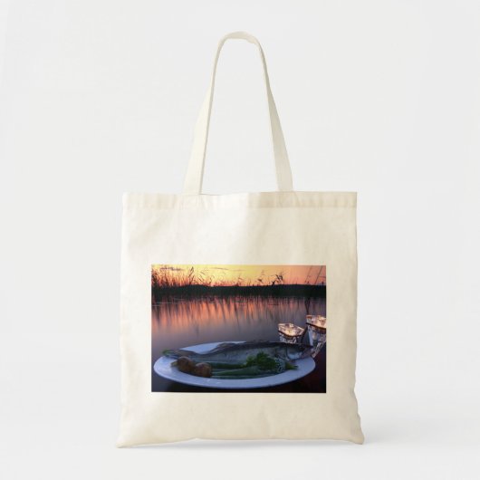 Verse vis op een bord met groenten tote bag (Voorkant)