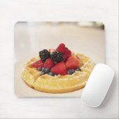 Verse wafel met fruit muismat (Met muis)