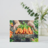 Verse Wortelen in Houten Krat Feestdagenkaart (Staand voorkant)
