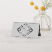 Versierd zwart gotisch monogram met krullen plaatskaartje (Achterkant)