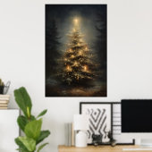 Versierde kerstboom in bos 's nachts poster (Thuiskantoor)