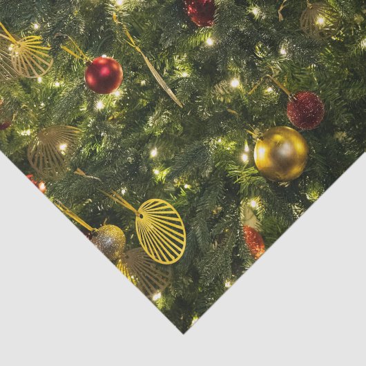  versierde kerstboom rood groen goud tissuepapier (Detail)