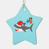 Versiering met een schattige feestelijke haai keramisch ornament (Links)