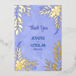 Versieringen van legante bloemen en bladeren voor folie uitnodiging