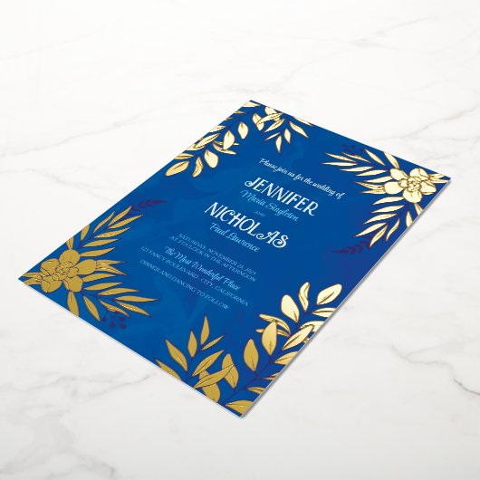 Versieringen van legante bloemen en bladeren voor  folie uitnodiging (Gedraaid)