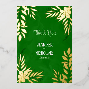 Versieringen van legante bloemen en bladeren voor  folie uitnodiging