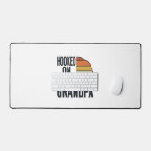 Verslaafd Aan Opa Vissen Retro Vector Ontwerp Bureaumat (Keyboard & Muis)