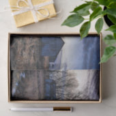 Versleten Grijze Schuren in een Bruin Grasveld Tissuepapier (Geschenk)