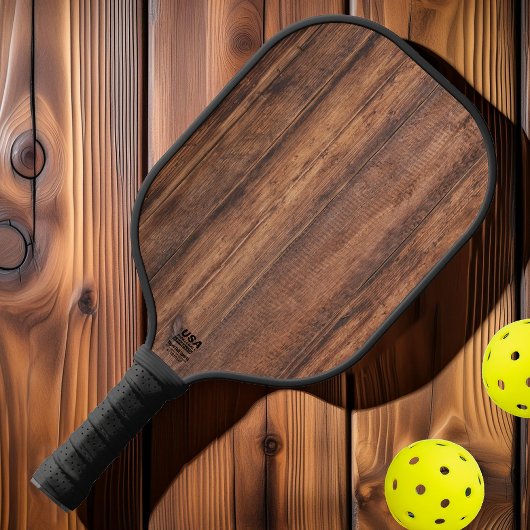 versleten snijplank pickleball paddle