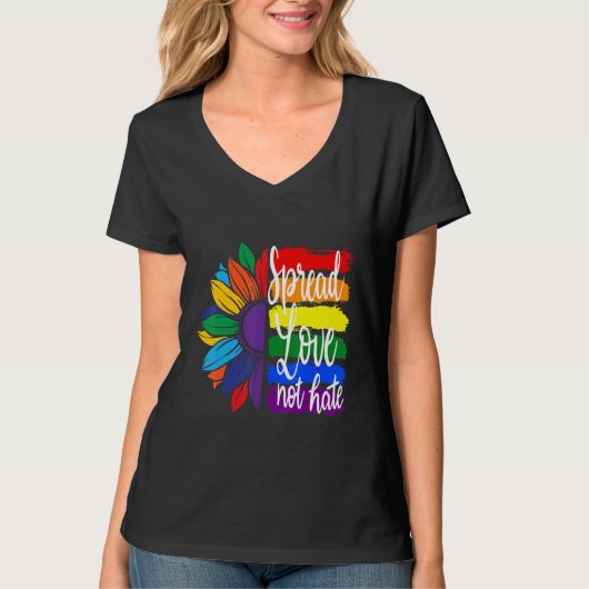 Verspreid liefde niet haat, LGBT PRIDE T-shirt (Voorkant)