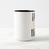 Verspreid vrede niet oorlog tweekleurige koffiemok (Center)