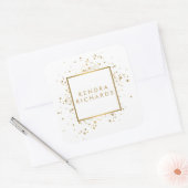 Verspreide Faux Gold Confetti op wit Vierkante Sticker (Envelop)