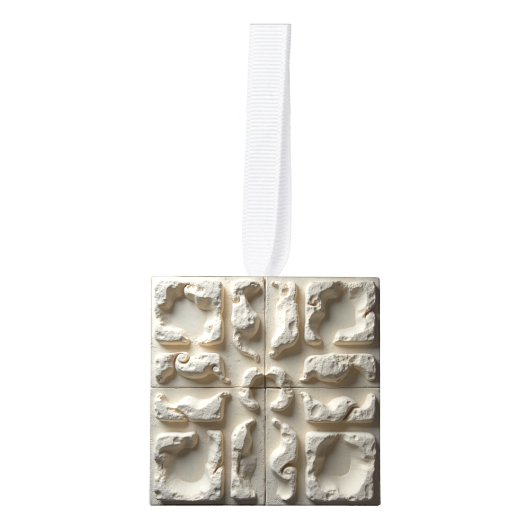 Versteende kubus Ornament (Voorkant)