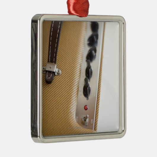 versterker 2 metalen ornament (Rechts)