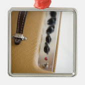 versterker 2 metalen ornament (Voorkant)