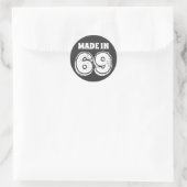 Verstoorde look gemaakt in 69 Funny Birthday Ronde Sticker (Tas)