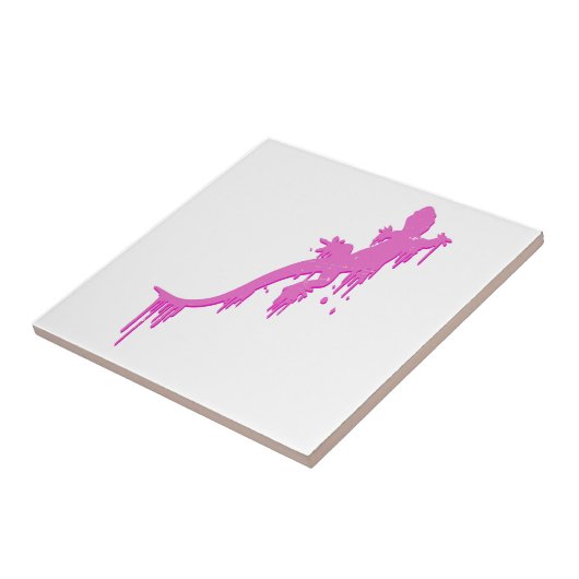 Verstoorde roze salamander met verfdrukking tegeltje (Zijkant)