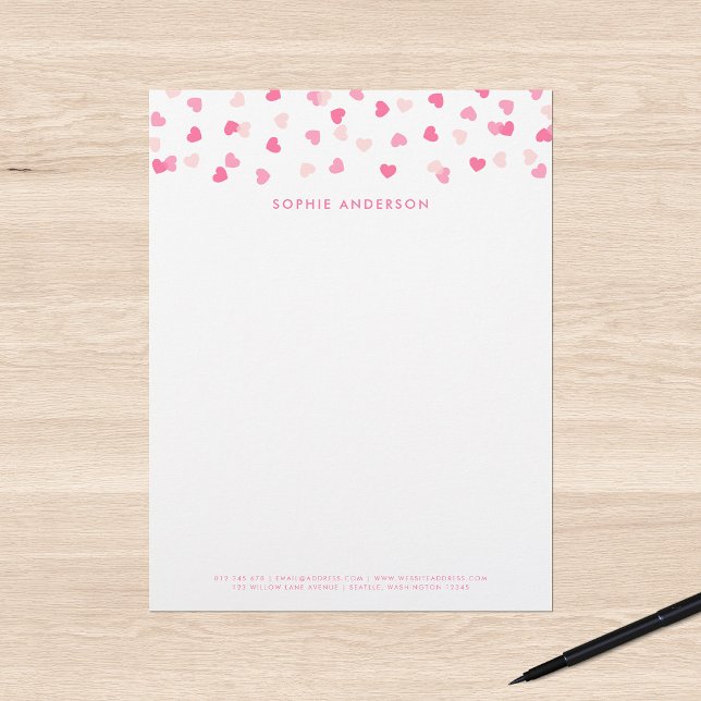 Verstrooide Roze Harten Confetti Briefhoofd (Creator heeft geüpload)
