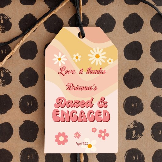 Versuft en betrokken groovy retro bachelorette gun cadeaulabel