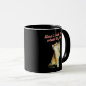 Vertel me niet wat ik moet doen met Meme Cat Lover Mok (Voorkant rechts)