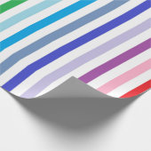 Verticaal brederspectrum regenboog en witte streep cadeaupapier (Hoek)
