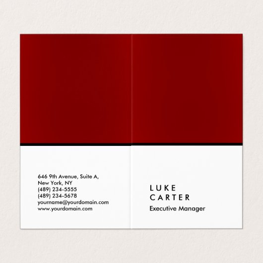 Verticaal elegant rood zwarte platte manager visitekaartje (Buitenkant ongevouwen)