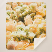 Verticaal patroon van witte rozen. sherpa deken (Voorkant)