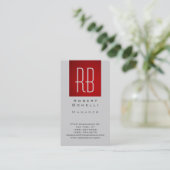Verticaal rood grijs modern monogram Visitekaartje (Staand voorkant)