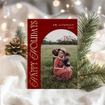 Verticaal script Photo Arch Folie Feestdagenkaart<br><div class="desc">Uitstekende folie vakantiecard ontworpen met een boogvormig foto-lijst en een elegant verticaal modern script. Het boogvormige foto-lijst is ideaal om uw favoriete foto te laten zien, waardoor een verbluffende visuele impact wordt gecreëerd op de donkerbordeauxkleurige achtergrond die zeker een blijvende indruk zal achterlaten. Op de achterkant is ruimte voor nog...</div>