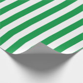 Verticaal streeppatroon in groen en wit cadeaupapier (Hoek)